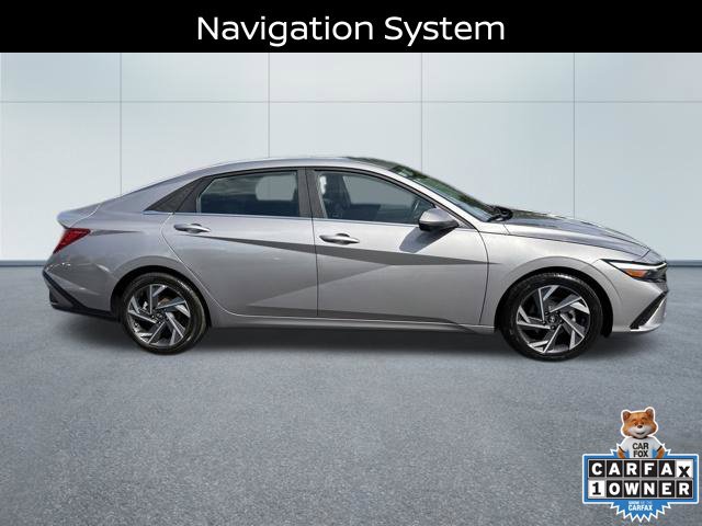 Used 2024 Hyundai Elantra Limited FWD image 2