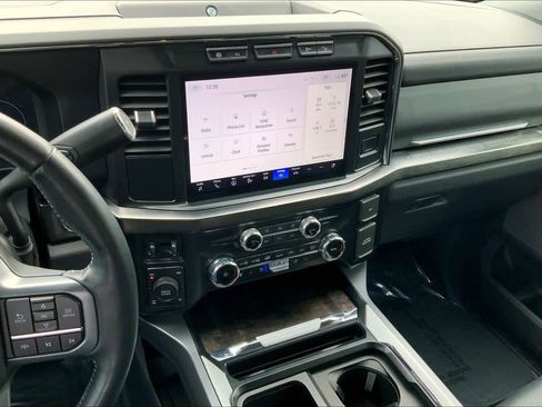 Used 2023 Ford F250 Lariat w/ Chrome Package image 7