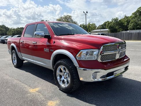 Used 2014 RAM 1500 Laramie image 7
