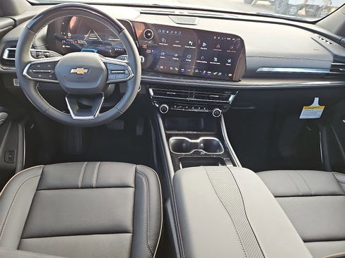 New 2026 Chevrolet Traverse High Country image 12