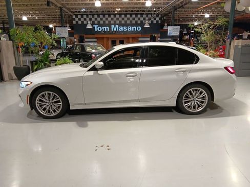 Used 2023 BMW 330i xDrive Sedan w/ Premium Package AWD/4WD image 9