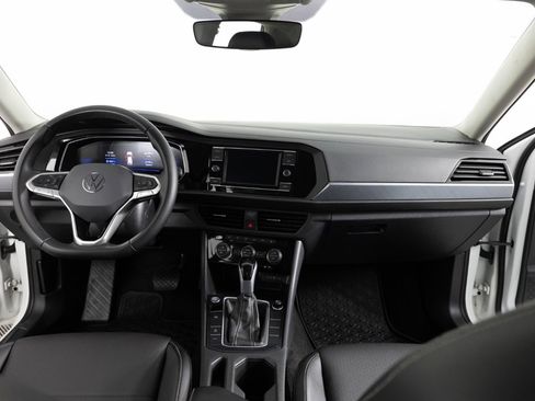 Used 2024 Volkswagen Jetta SE FWD image 33