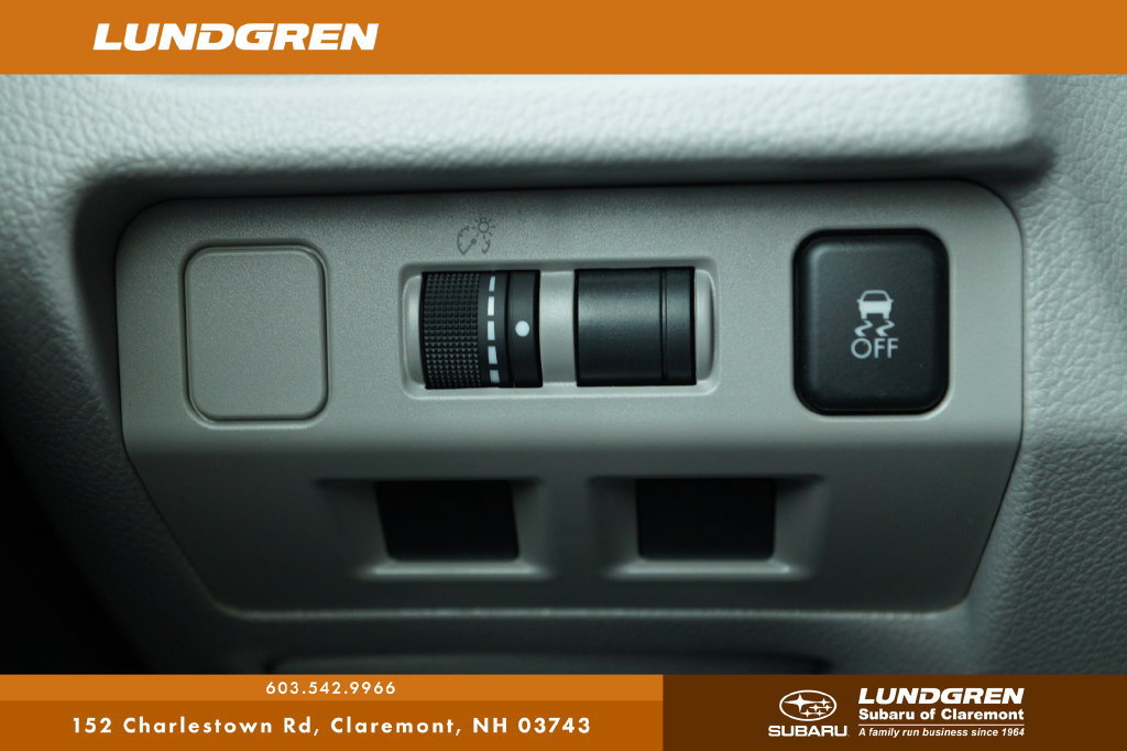 Used 2018 Subaru Forester 2.5i Premium w/ All-Weather Package AWD/4WD image 14