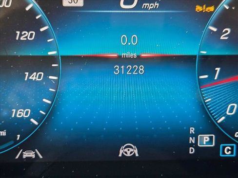 Used 2022 Mercedes-Benz GLA 250 image 9