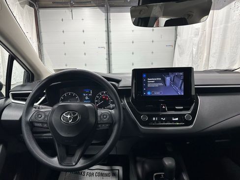 Used 2025 Toyota Corolla LE w/ LE Premium Package image 15