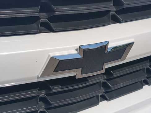 Used 2018 Chevrolet Silverado 1500 LTZ Z71 image 15