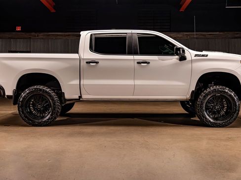 Used 2022 Chevrolet Silverado 1500 LT Trail Boss w/ LT Trail Boss Premium Package image 11