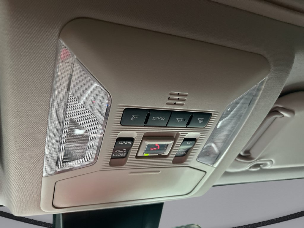 Used 2024 Toyota RAV4 XLE Premium FWD image 28