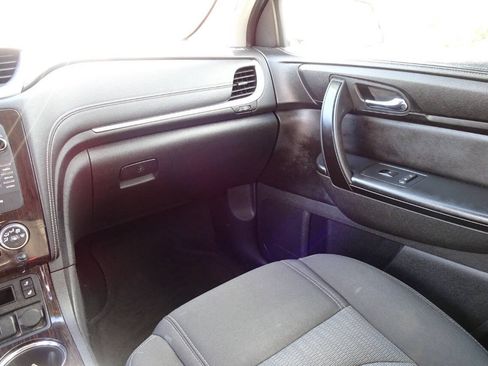 Used 2015 Chevrolet Traverse LT w/ Style and Technology Package AWD/4WD image 19