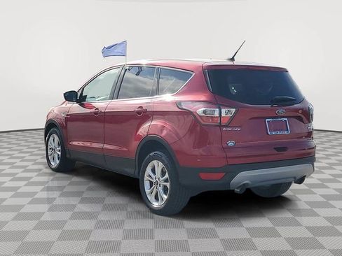 Certified 2017 Ford Escape SE image 4
