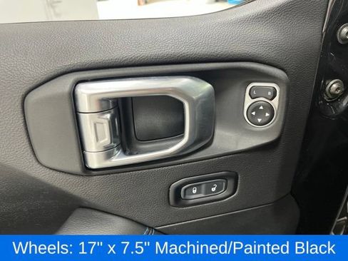 Used 2022 Jeep Wrangler Unlimited Rubicon 4xe AWD/4WD image 32
