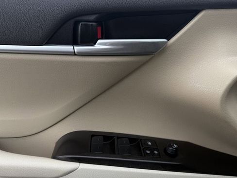 Certified 2023 Toyota Camry LE image 22