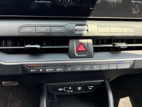 Used 2025 Kia K4 FWD image 27