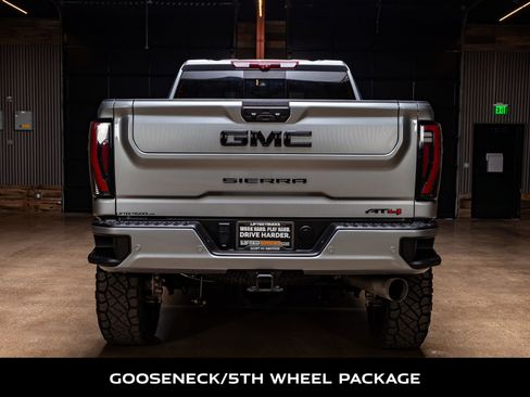 Used 2024 GMC Sierra 2500 AT4 w/ AT4 Premium Plus Package image 8