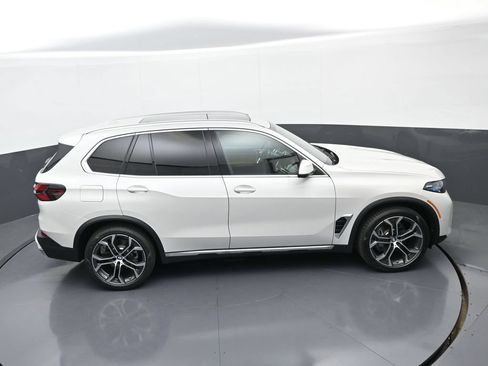 New 2026 BMW X5 xDrive40i w/ Premium Package AWD/4WD image 37