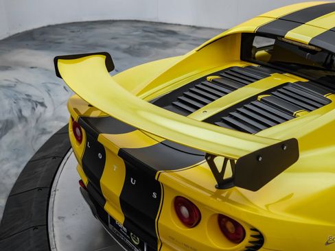 Used 2005 Lotus Elise RWD image 18