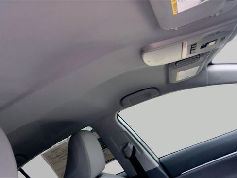Used 2023 Toyota Camry XLE FWD image 14