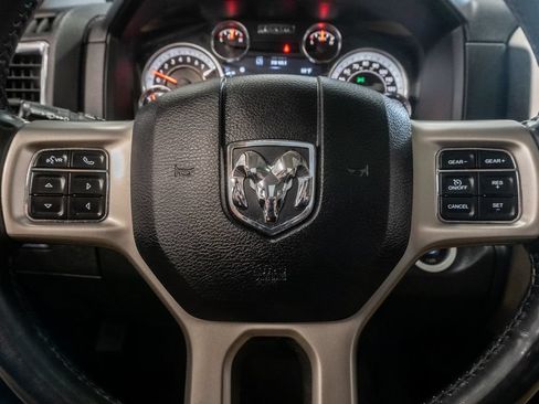 Used 2018 RAM 1500 Laramie w/ Convenience Group AWD/4WD image 17