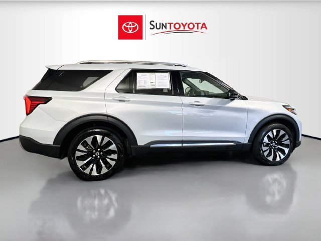 Used 2025 Ford Explorer Platinum w/ LUX Leather Package AWD/4WD image 2