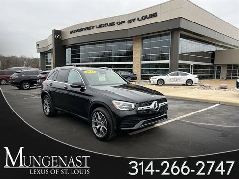Used 2022 Mercedes-Benz GLC 300 4MATIC image 1