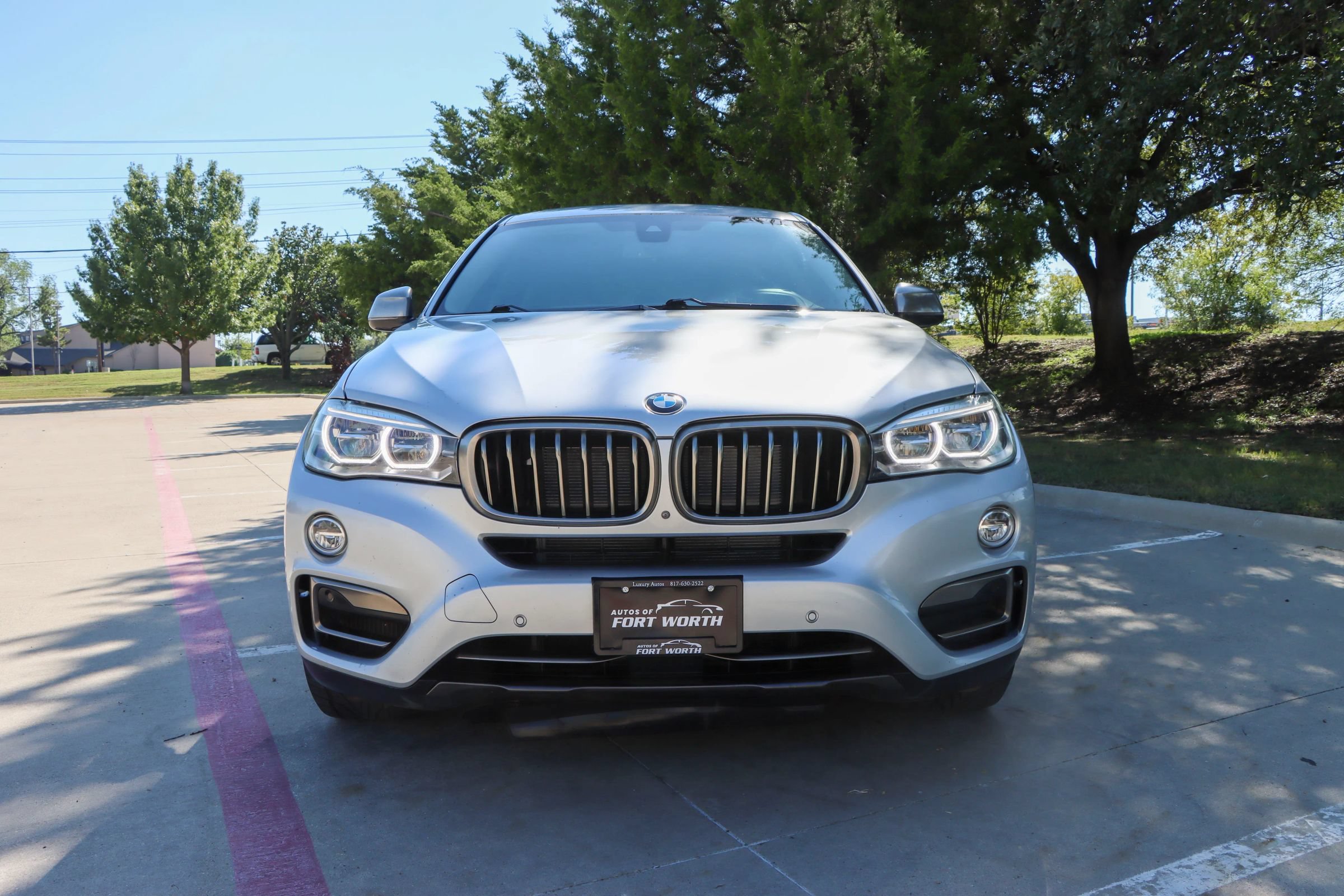 Used 2016 BMW X6 xDrive50i w/ Executive Package AWD/4WD image 2