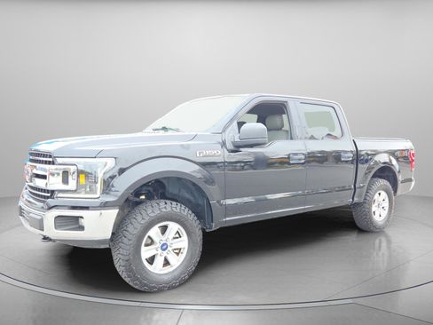 Used 2018 Ford F150 XLT image 2