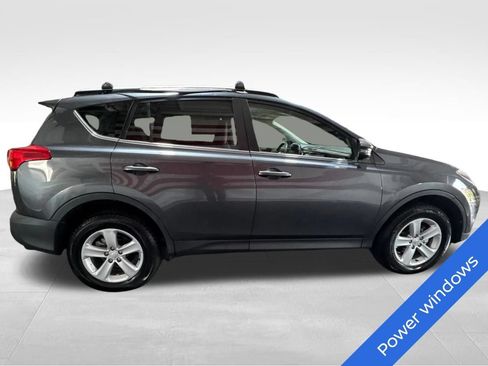 Used 2014 Toyota RAV4 XLE AWD/4WD image 4