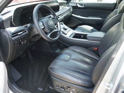 Used 2023 Hyundai Palisade Calligraphy w/ Cargo Package FWD image 8