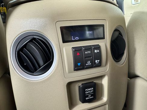 Used 2014 Honda Pilot LX image 33