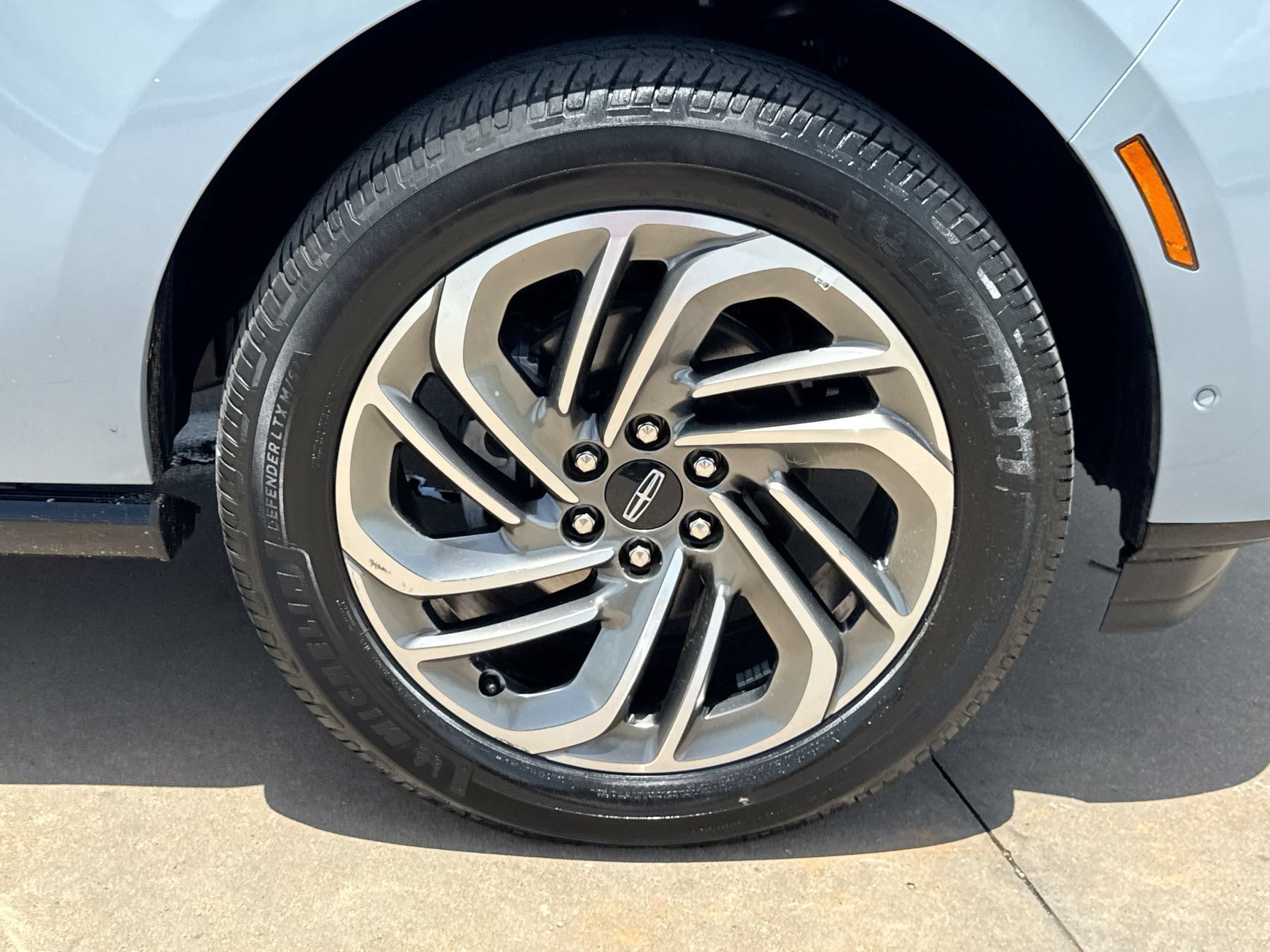 Used 2025 Lincoln Navigator Reserve AWD/4WD image 10