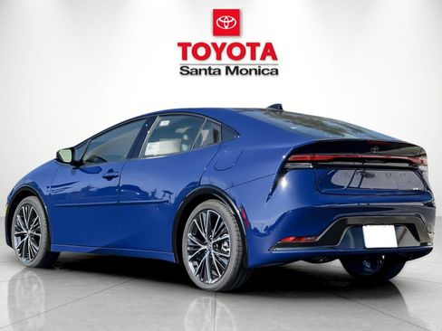 New 2026 Toyota Prius XLE image 5