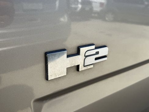 Used 2005 HUMMER H2 AWD/4WD image 3