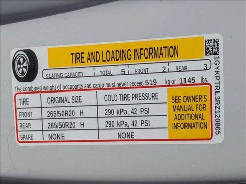 Used 2024 Cadillac Lyriq Sport AWD/4WD image 19