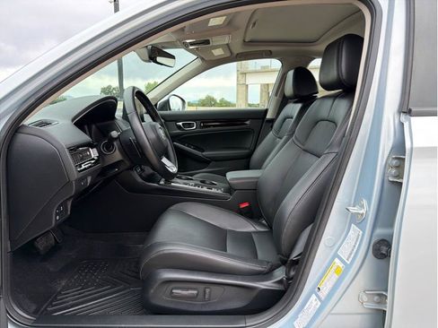 Used 2023 Honda Civic Touring image 10