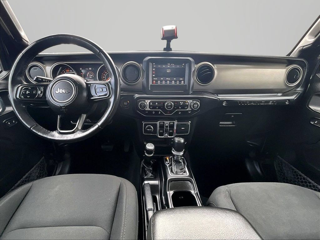Used 2018 Jeep Wrangler Unlimited Sport S AWD/4WD image 16