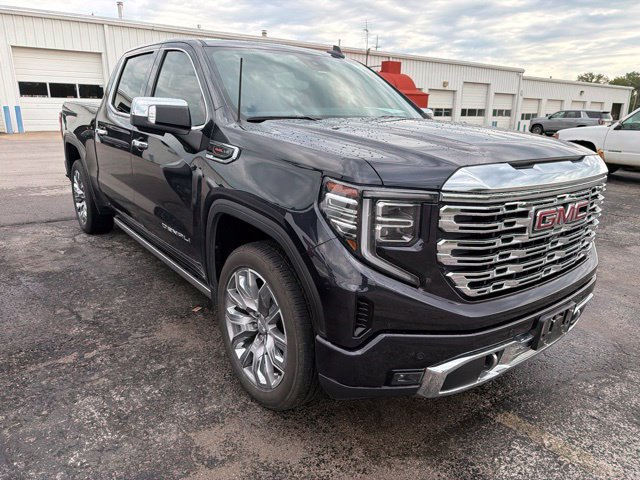 Used 2024 GMC Sierra 1500 Denali AWD/4WD image 10