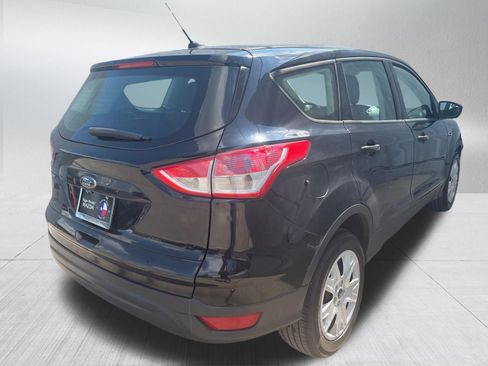 Used 2016 Ford Escape S FWD image 9