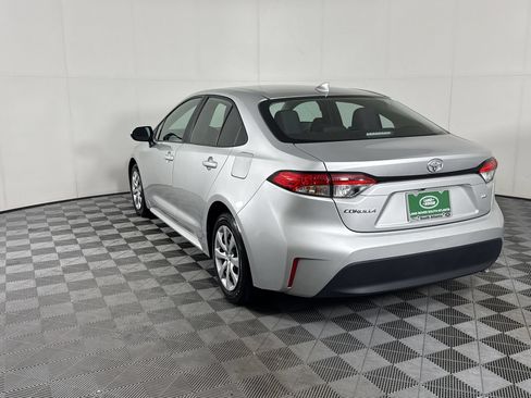 Used 2025 Toyota Corolla LE FWD image 3