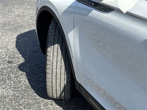 Used 2021 Lincoln Corsair FWD w/ Premium Package image 41