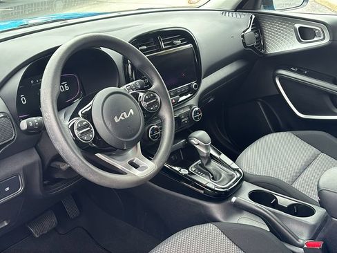 Used 2024 Kia Soul S FWD image 22