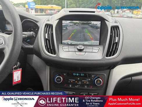 Used 2018 Ford Escape SE w/ SE Sync 3 Package AWD/4WD image 9