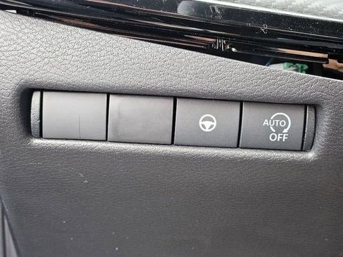 New 2026 Nissan Kicks SR image 16