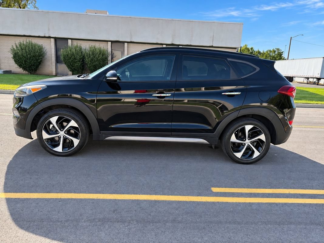 Used 2016 Hyundai Tucson Limited w/ Option Group 03 AWD/4WD image 2