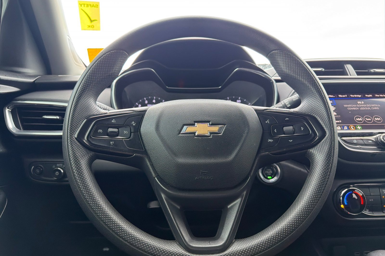 Used 2023 Chevrolet TrailBlazer LT FWD image 20