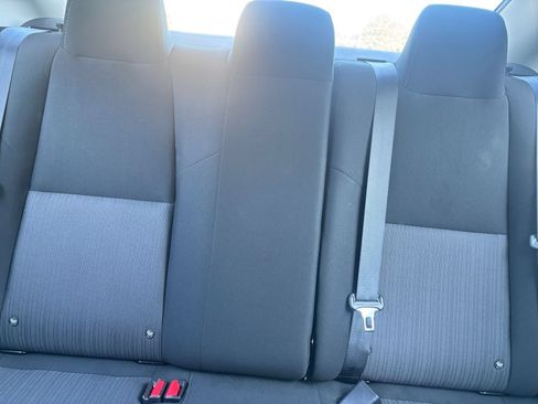 Used 2025 Nissan Sentra SV FWD image 32