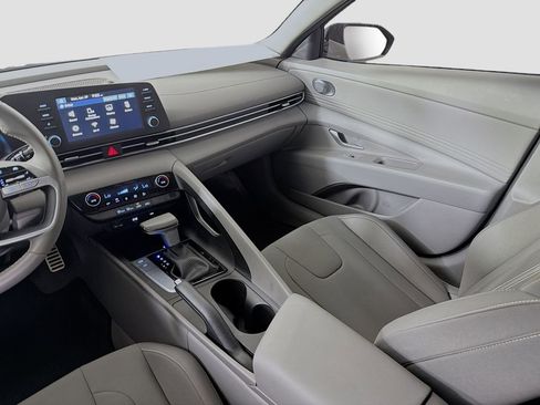 Used 2025 Hyundai Elantra Sport FWD image 24