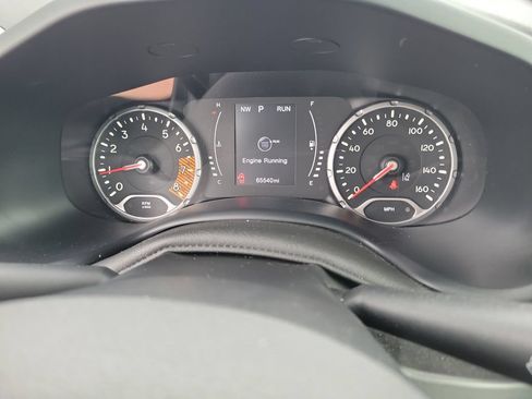 Used 2023 Jeep Renegade Latitude AWD/4WD image 33