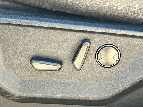 Used 2025 Ford F250 Lariat w/ Lariat Ultimate Package image 27