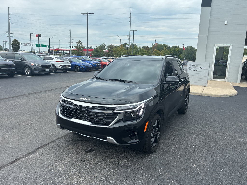 Used 2026 Kia Seltos S FWD image 3