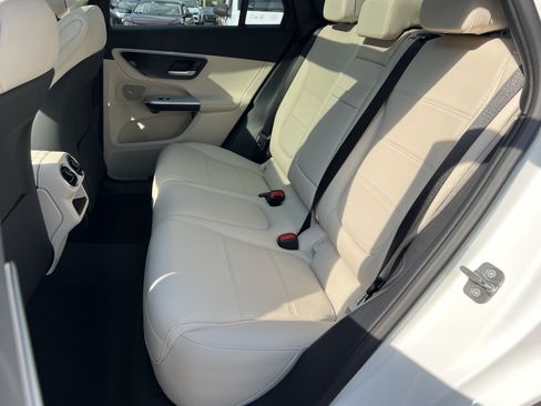 New 2026 Mercedes-Benz GLC 300 4MATIC image 30
